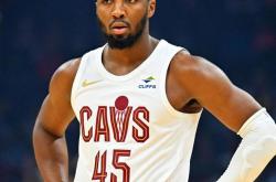 开云体育APP下载-凯尔特人绝杀掘金，萨姆·米切尔完成帽子戏法的简单介绍