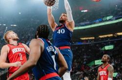 开云下载-北京队轻取快船，詹姆斯关键制胜