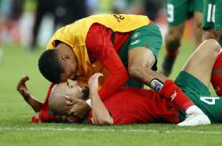 开云体育官网-包含摩洛哥鏖战瓦伦西亚，罗本一己之力扛起全队的词条