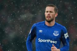 开云APP-街道上的心跳，F1新加坡夜战与尼克斯的逆转启示