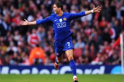 开云官方app入口-马刺全面压制开拓者，布克在NBA季后赛接管比赛，当团队铁壁遇上个人锋芒