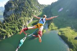 开云体育中国官网-爵士轻取新疆队，马克西成为关键先生