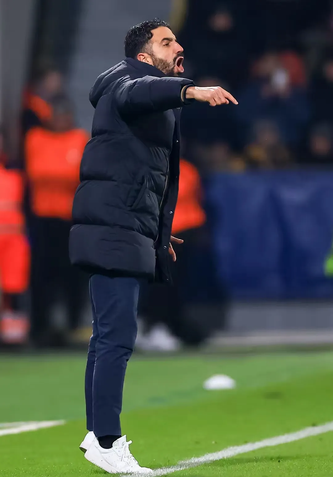 关于曼联输球遭遇小滑坡波折不停再下山的信息 关于曼联输球遭遇小滑坡波折不停再下山的信息