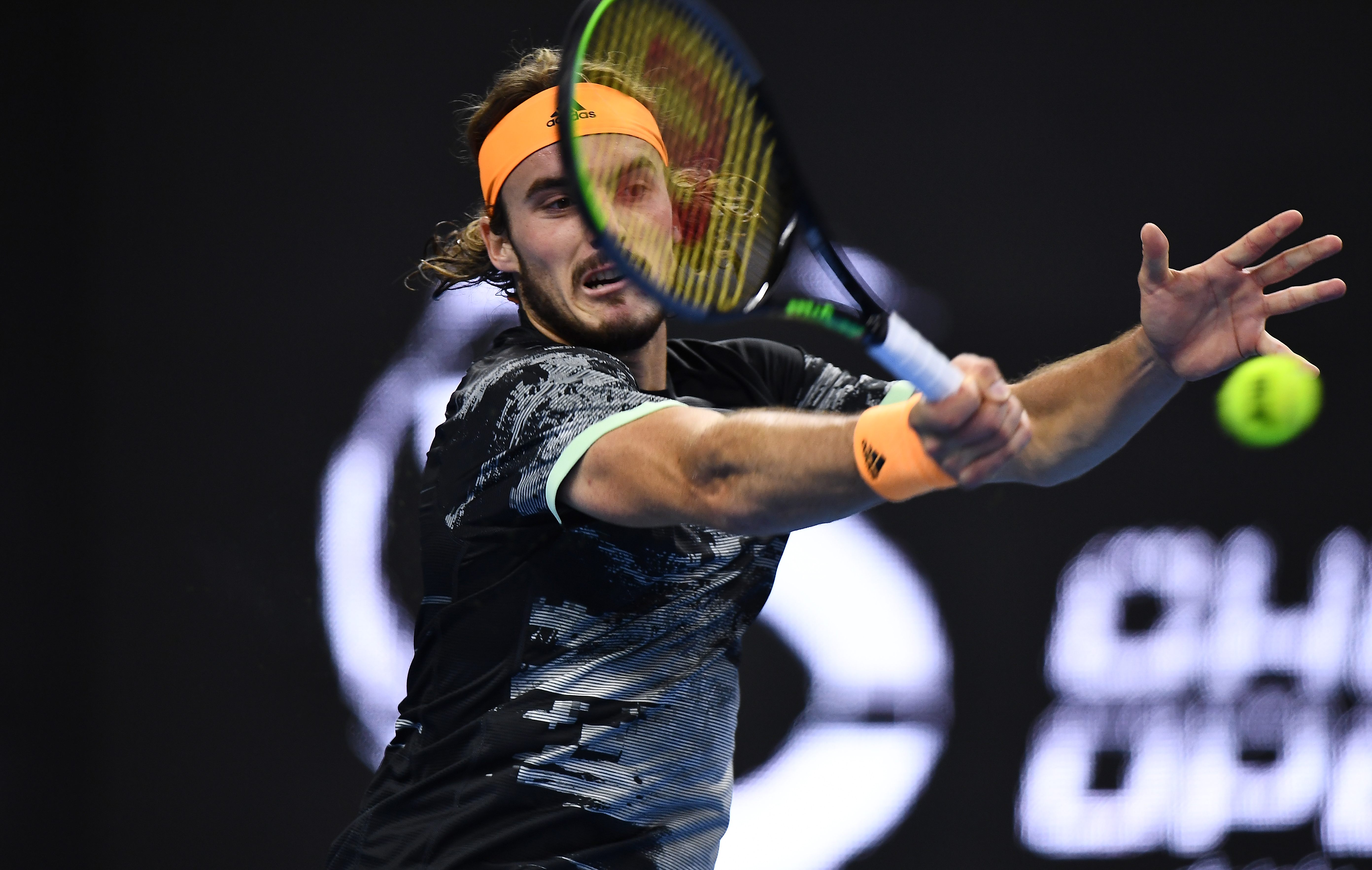 意大利网球队血洗日本网球队，西西帕斯爆发神勇