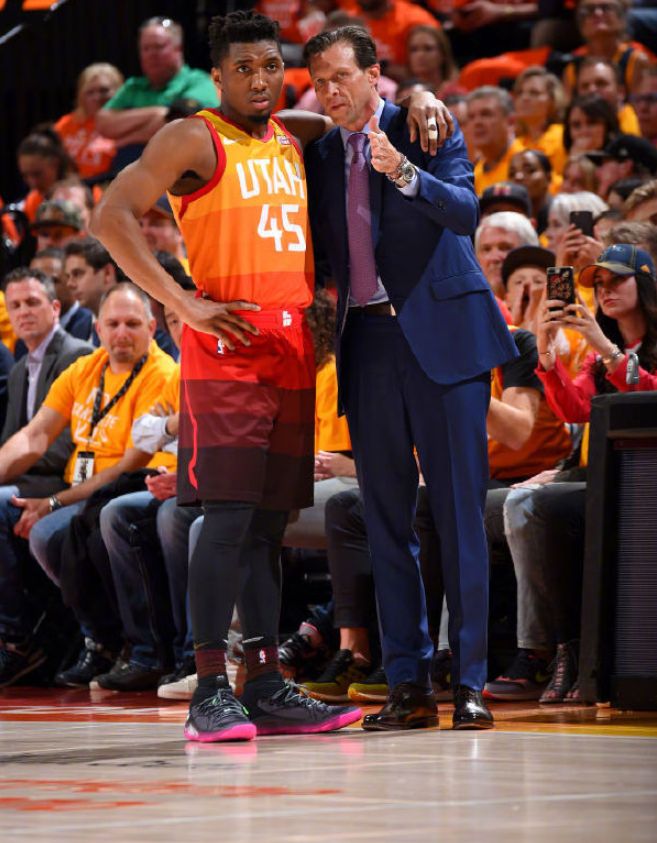 猛龙队内讧背锅清晰队员关系再受考验的简单介绍