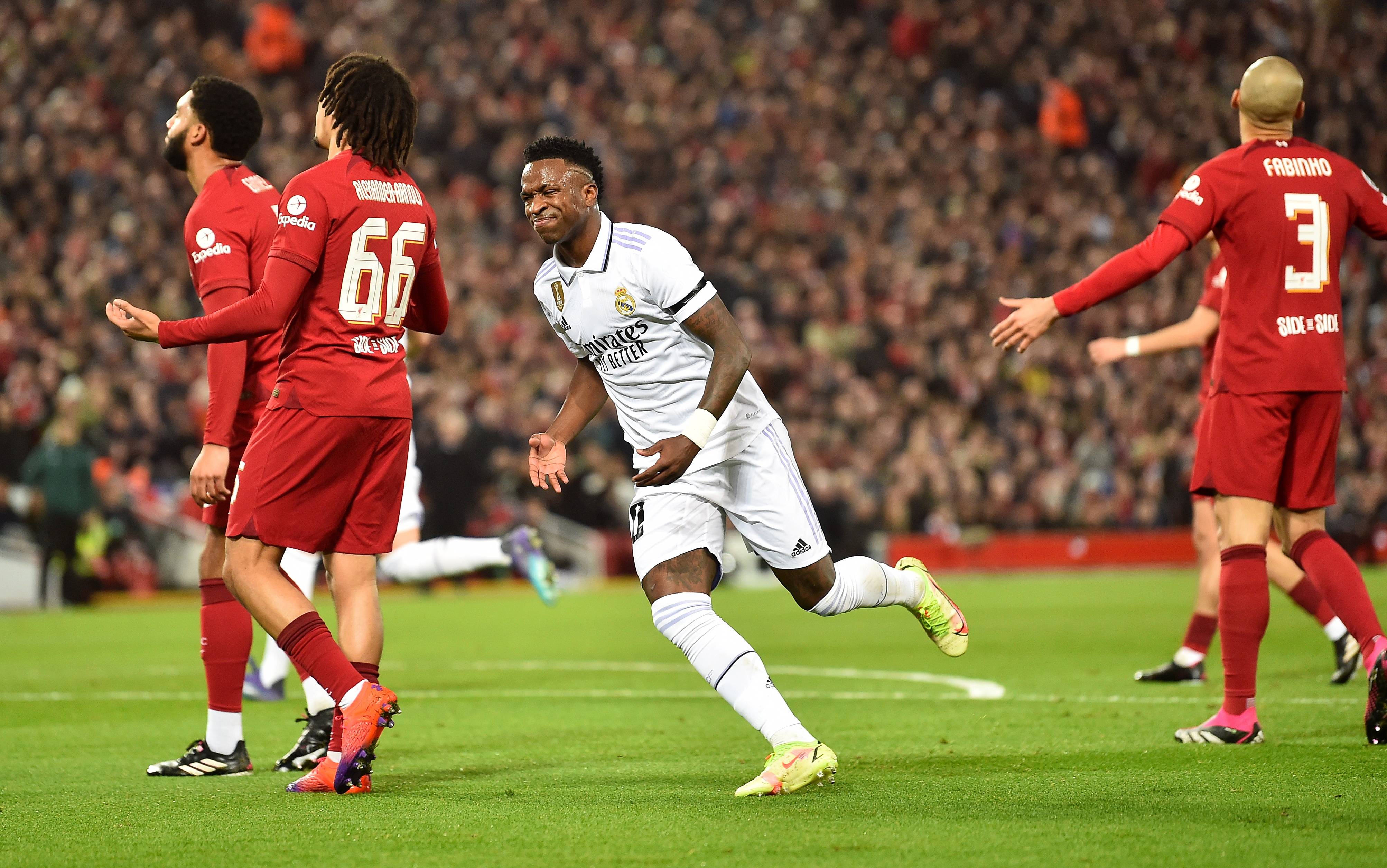 利物浦主场逆转巴黎晋级半决赛