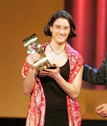 德国国家女子足球队迎来新教练,备战重要比赛 德国国家女子足球队迎来新教练,备战重要比赛