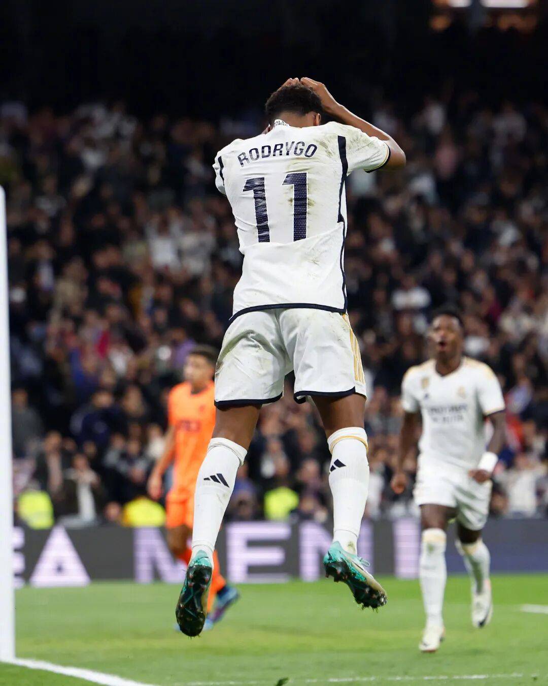 瓦伦西亚主场失分，引起关注