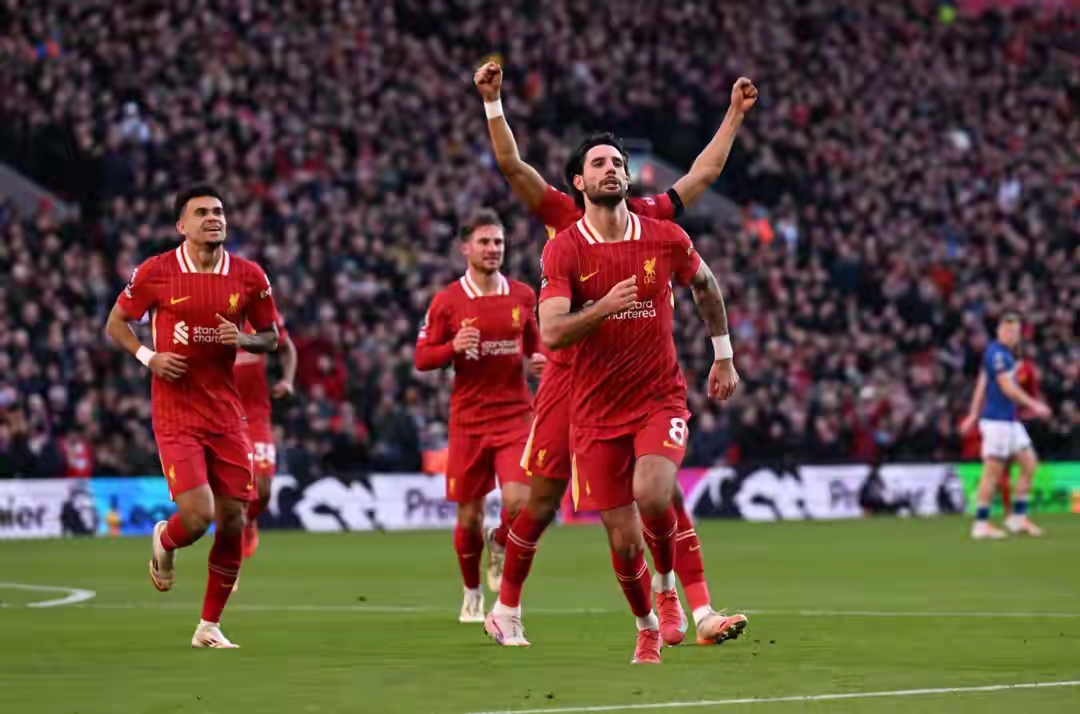 包含奥地利横扫波兰，孙兴慜扛起全队的词条