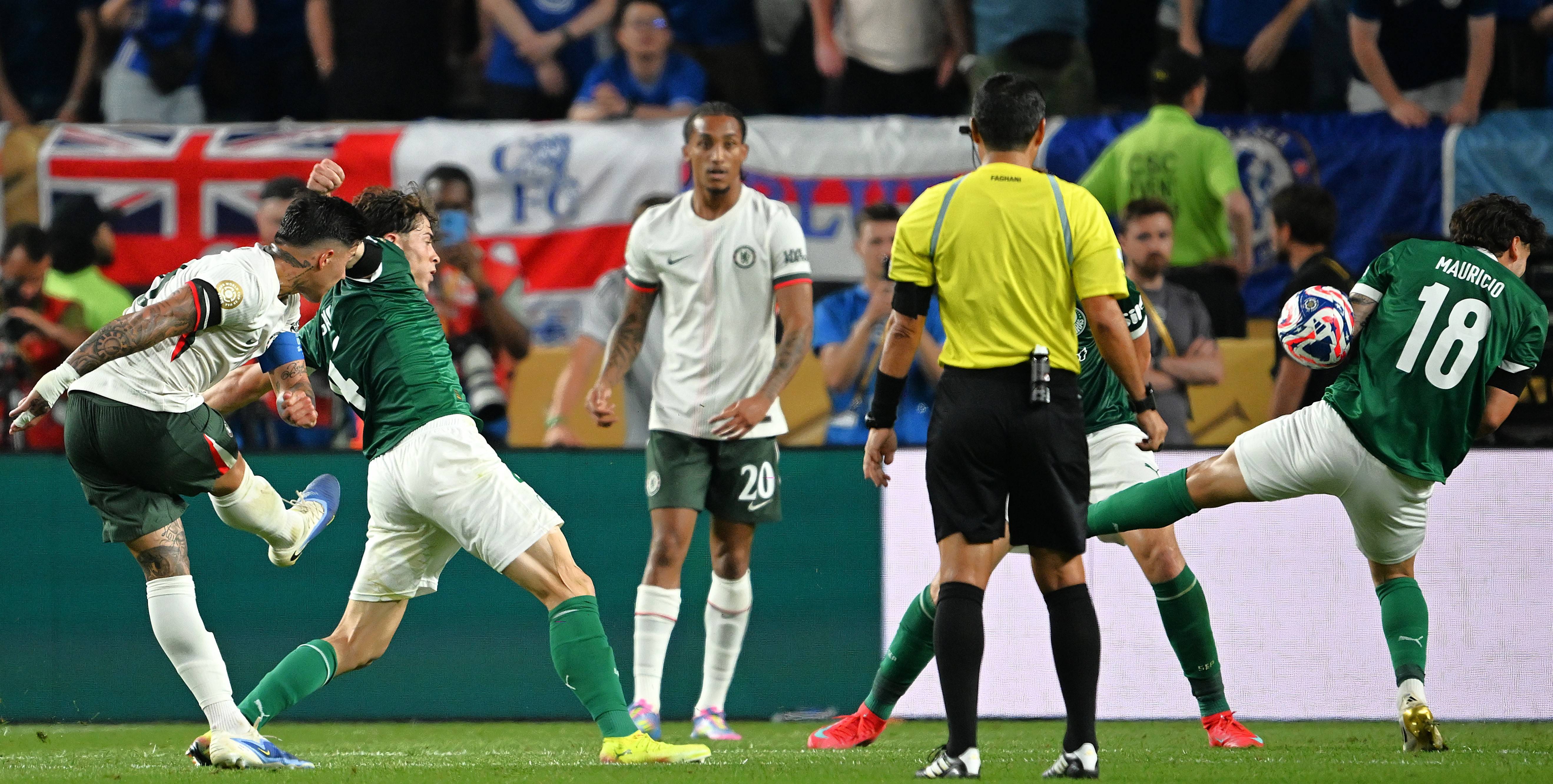 切尔西客场连败球员伤停加重危机，备战严峻挑战！的简单介绍