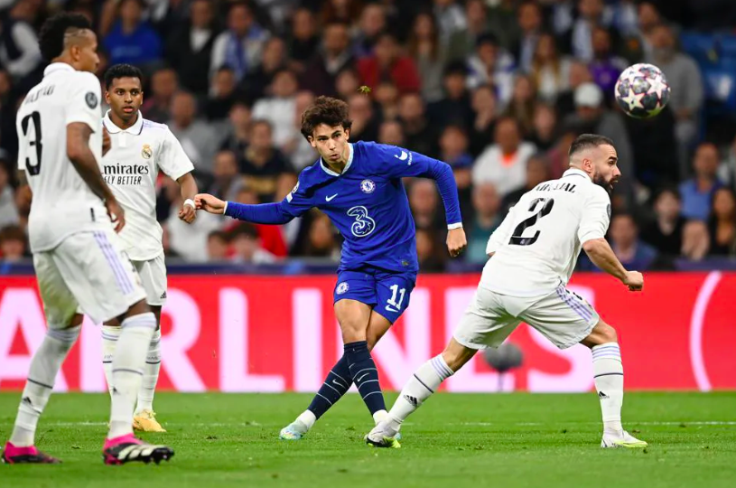 关于荷兰横扫日本，本泽马点燃赛场的信息