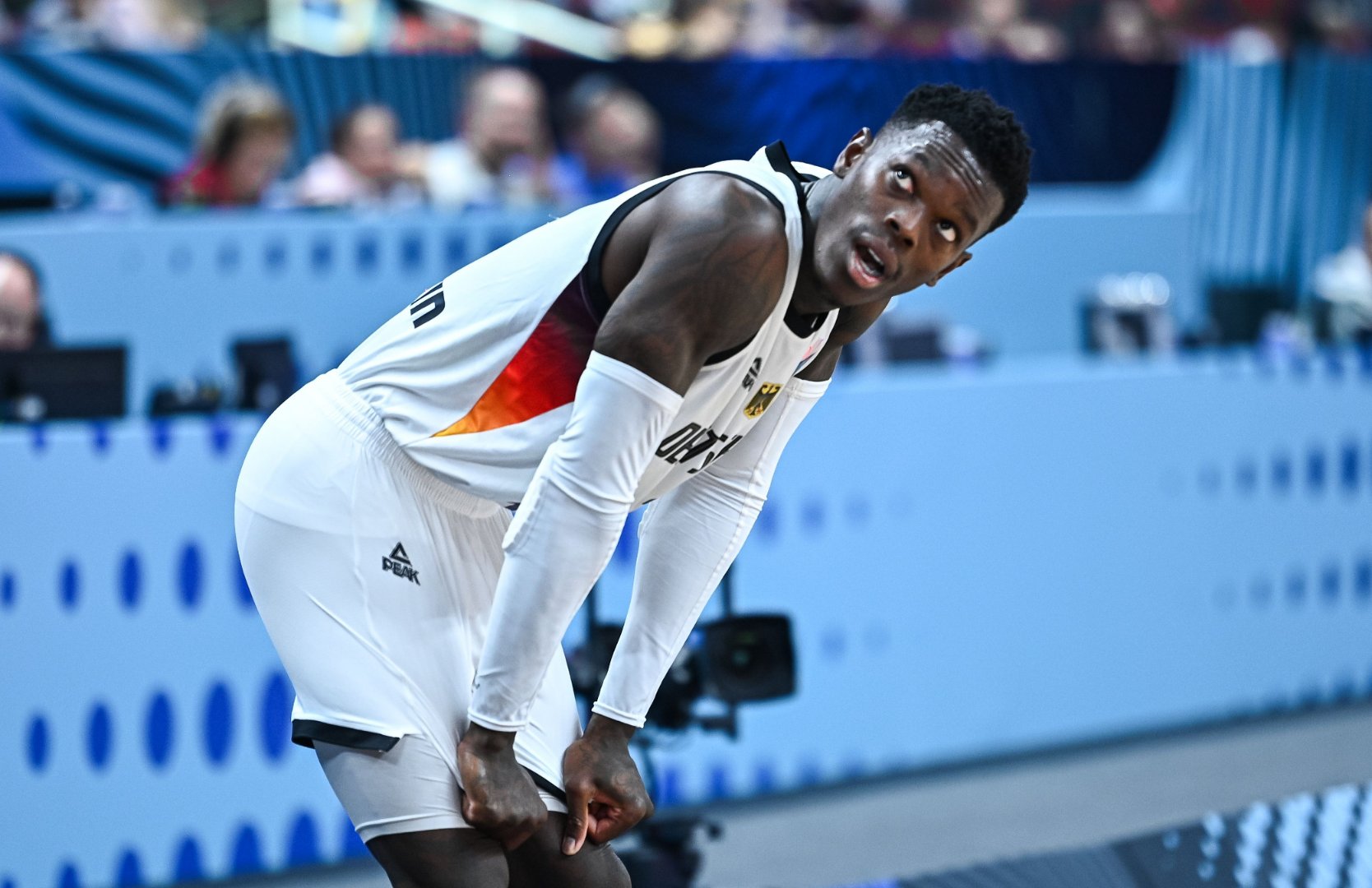 包含几内亚队球员赴欧洲参加比赛的词条 包含几内亚队球员赴欧洲参加比赛的词条