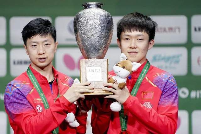 中国乒乓球队碾压德国乒乓球队，马龙惊艳世界