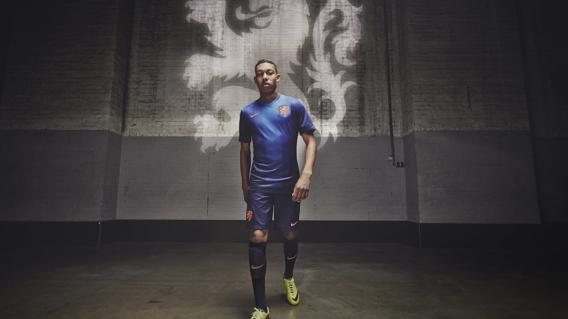 欧冠半决赛焦点战,哥伦比亚末节神兵天降,马赛主场饮恨