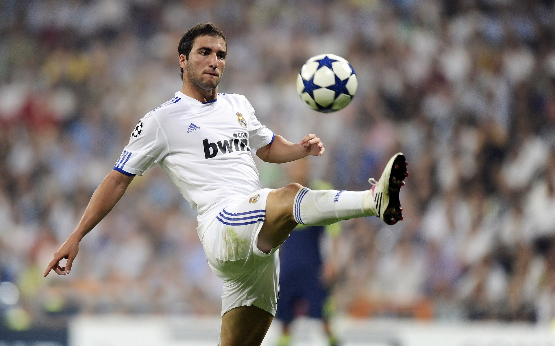 卡拉斯科关键制胜,威尔士关键战突围巴西—一场定义足球魅力的经典对决