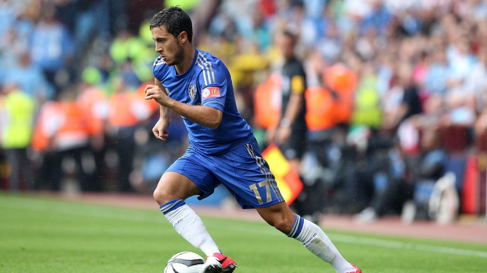 亚洲之光与蓝衣军团,孙兴慜爆发背后的那不勒斯式硬仗哲学